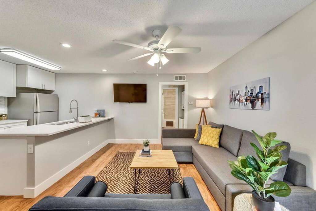 דירות דאלאס Hello Gorgeous Flat Near Downtown! מראה חיצוני תמונה